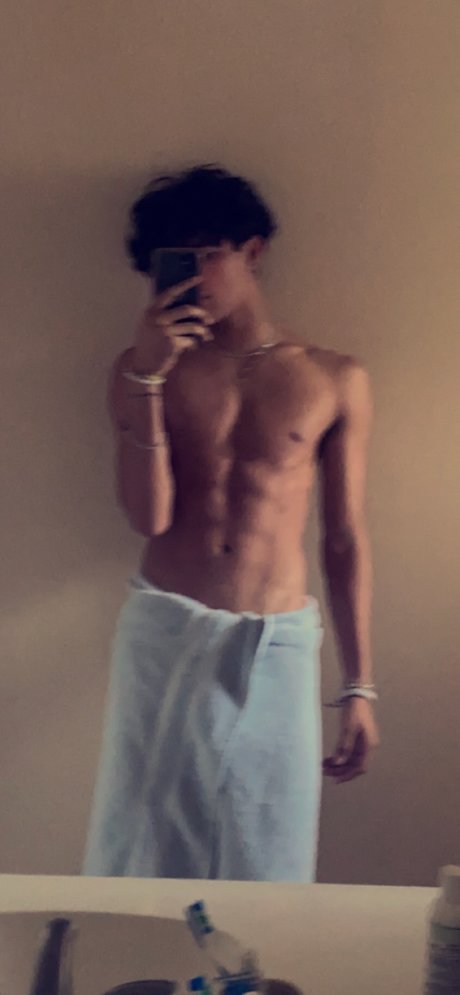 Edds_ Nacktbilder von OnlyFans