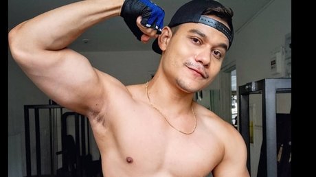 Thelenin OnlyFans nackt