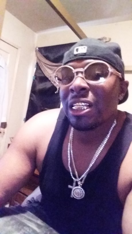 SMURC SHIT Leak von OnlyFans-Inhalten