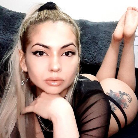 Yennistyle OnlyFans geleakte Pornografie