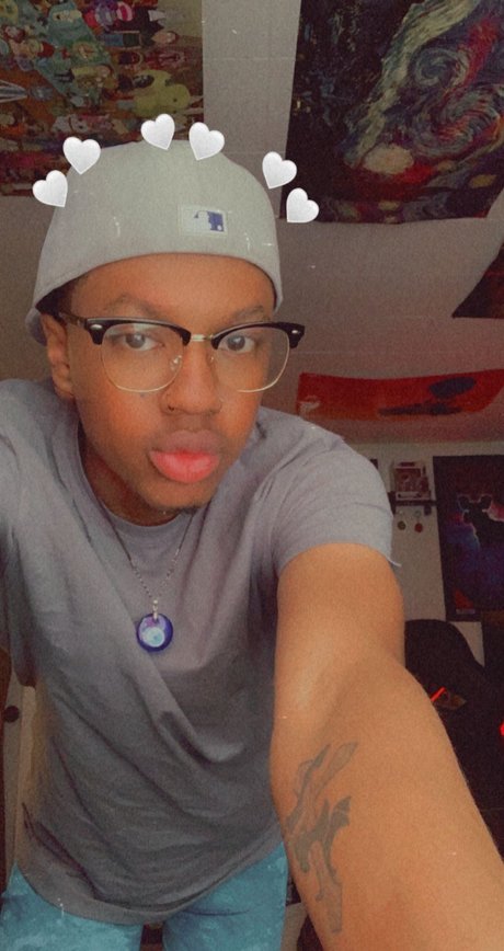 Tavion Smith OnlyFans Nacktbilder