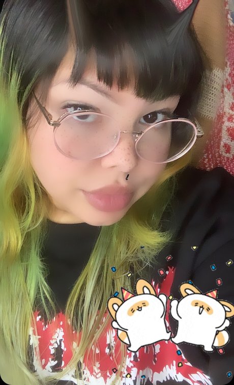 Aine likes to garden_ Nacktbilder von OnlyFans geleakt