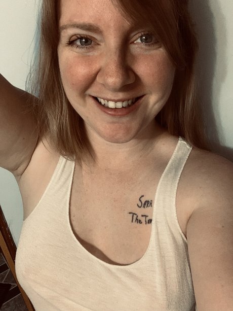 Slutty Sara Jane Nacktbilder auf OnlyFans