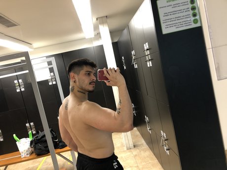 Tardivo Nacktbilder von OnlyFans