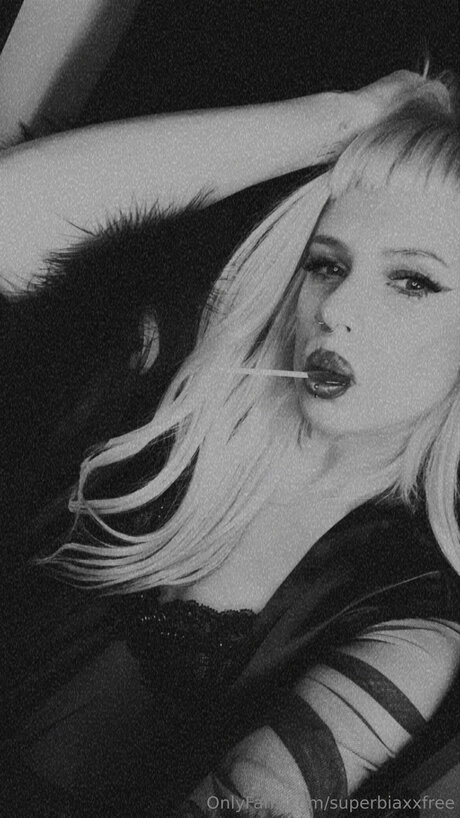 Superbia OnlyFans-Bilder geleakt