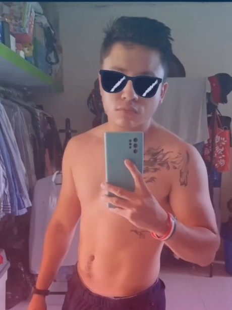 Lobito_ OnlyFans-Leaks