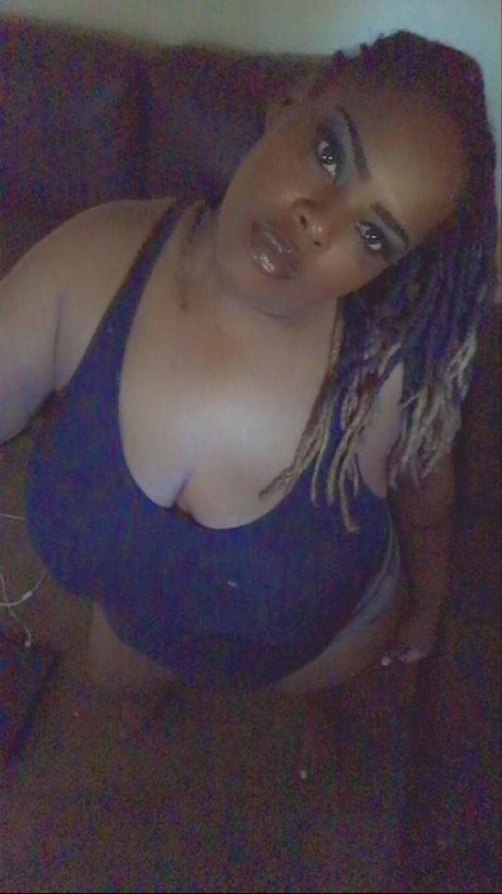 Queen Sukubuss Strip OnlyFans