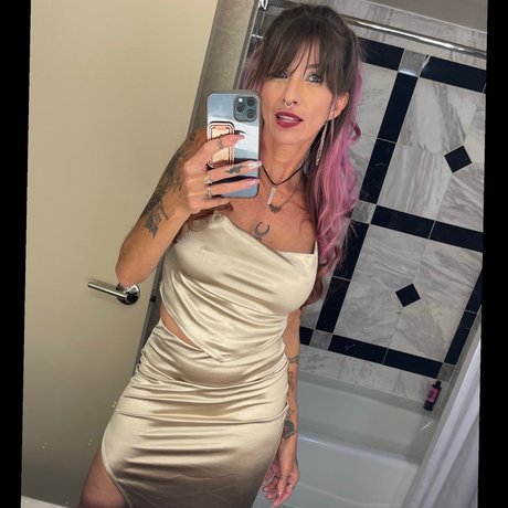 Zephyranthes Leak von OnlyFans Pornografie