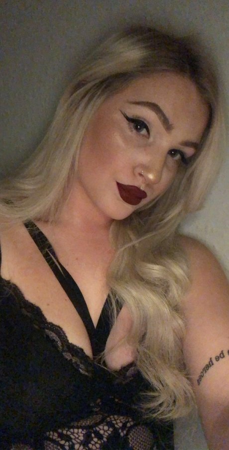 FlowerGirl OnlyFans X