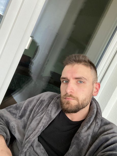 Florin Alex Nacktbilder von OnlyFans