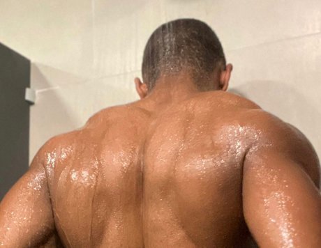 Enzo_ Nackt OnlyFans