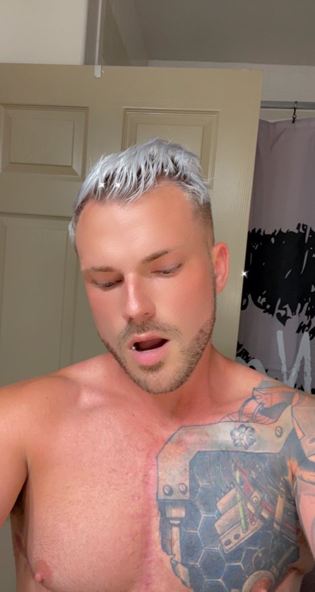branden opp Nacktbilder OnlyFans