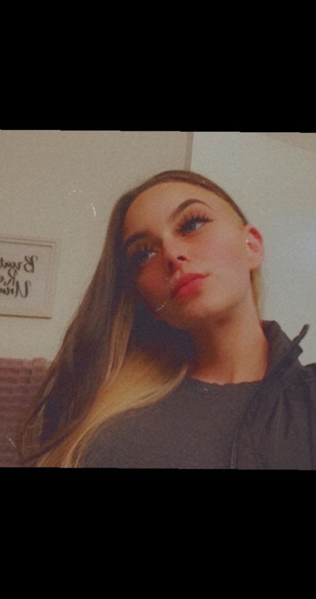 Lou baby_ OnlyFans-Rezensionen