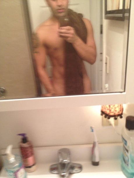 Malik Khan Nacktbilder OnlyFans Leaks