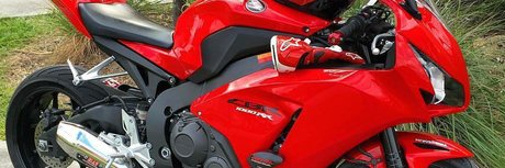 Freakyfeez OnlyFans nackte Brüste