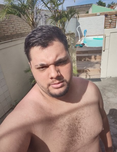 Nicolas Gomes OnlyFans Inhalte