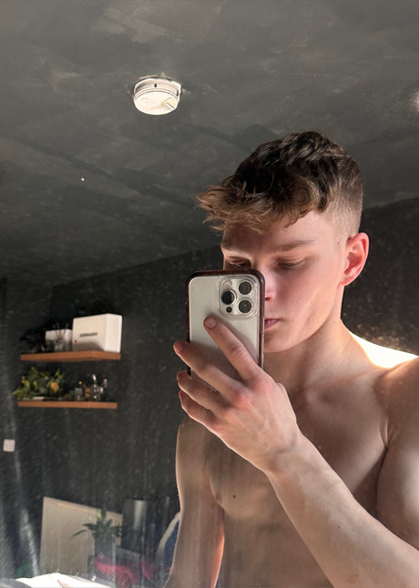 Lorcan Nacktbilder von OnlyFans geleakt
