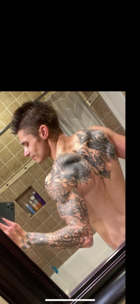 Ivan Hungry Nacktbilder von OnlyFans geleakt