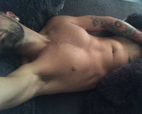 Lee Michael Nacktbilder OnlyFans