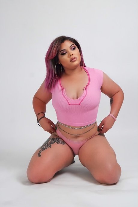 Kimora Jhen_ OnlyFans Strip