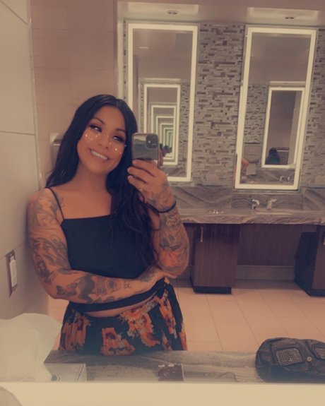 D Dee Neue OnlyFans Leaks