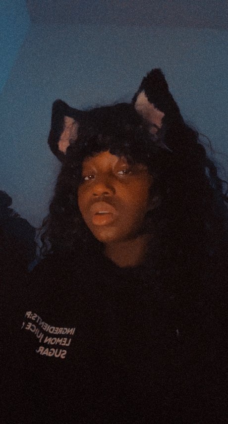 hunniihana OnlyFans Striptease