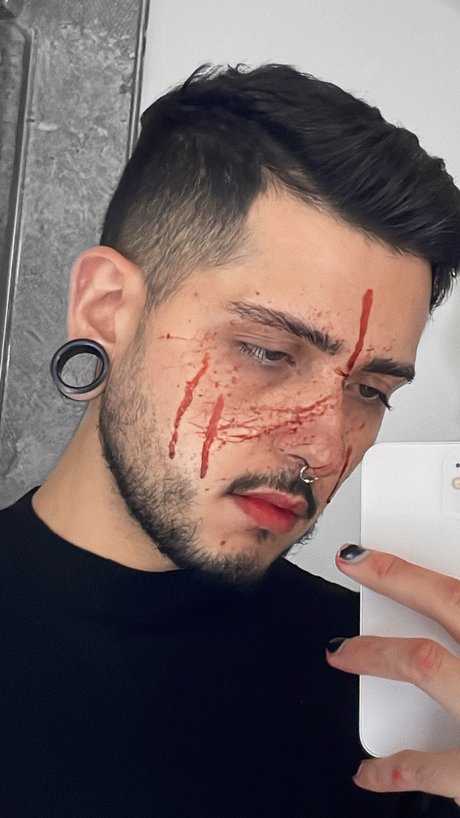 isaiah Nacktbilder OnlyFans