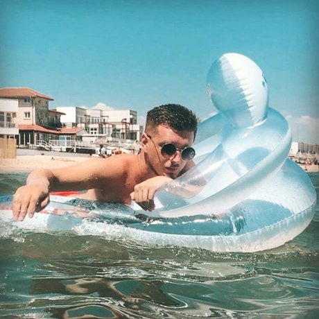 mutter onlyfans schön nackt Medien