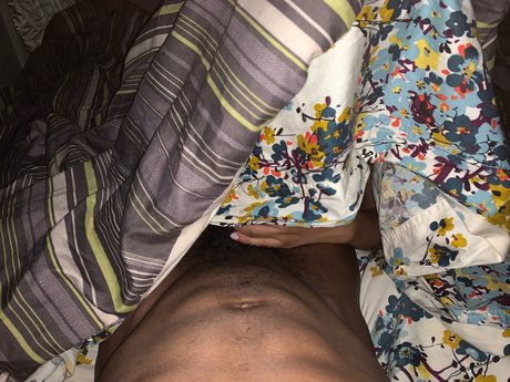 iShoot Raw Füße OnlyFans