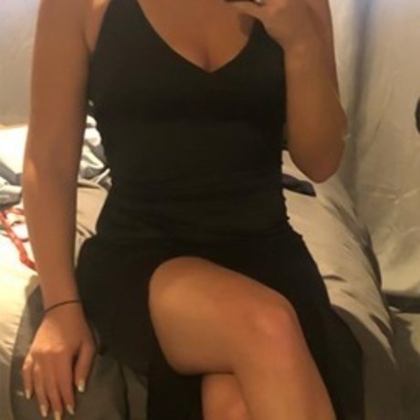 Isla Royal_ Nacktbilder OnlyFans geleakt