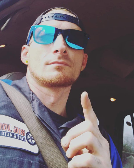 BrokenApostle Leak von OnlyFans Pornografie