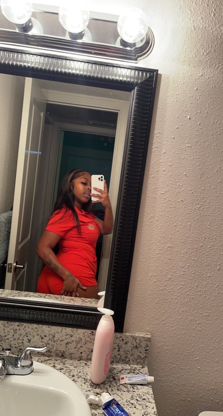 Fiji Fine Ass_ Kostenlose OnlyFans-Inhalte