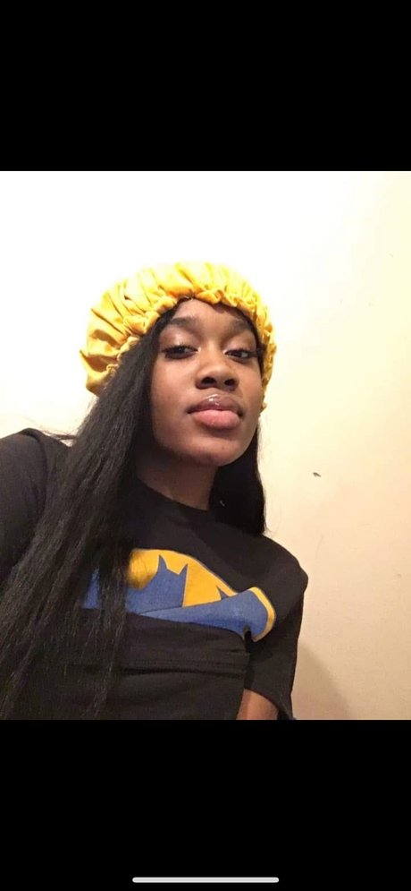 Ahja Play House Leak von OnlyFans-Inhalten