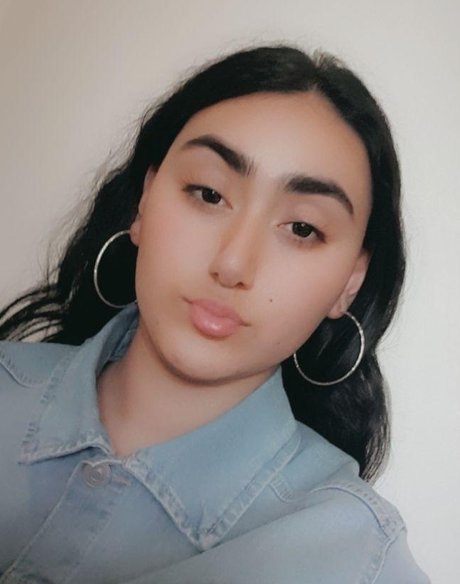 BURCU AKTAS OnlyFans-Fotos