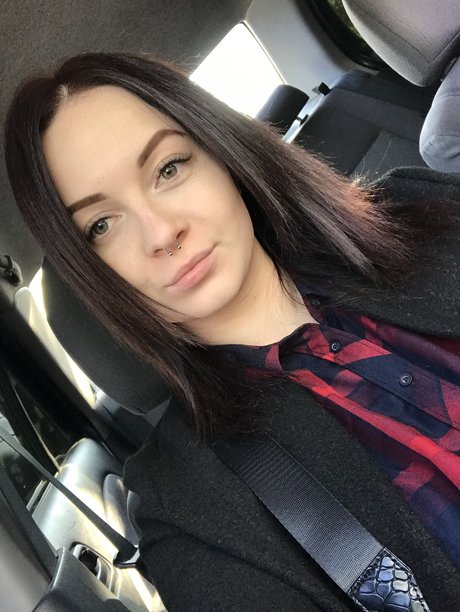 Irina Cherni OnlyFans Strip