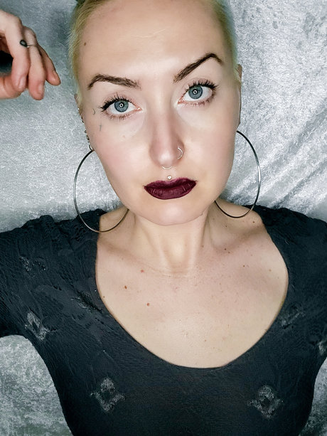 Domina Sasha Beverly Nacktbilder von OnlyFans geleakt