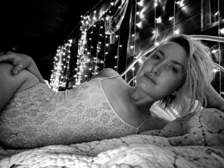 Domina Sasha Beverly OnlyFans Striptease