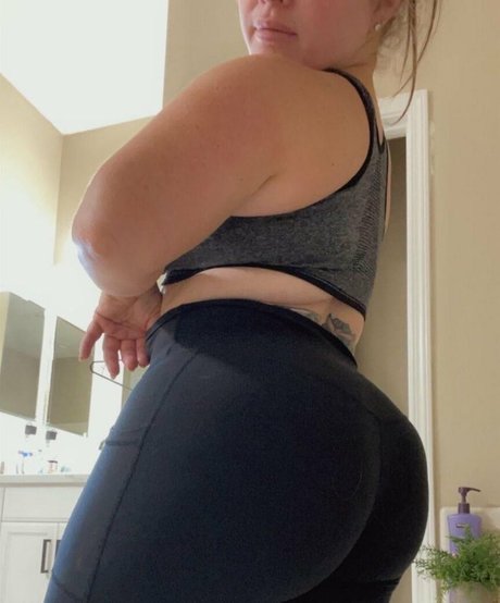 notyouraverage XXX OnlyFans