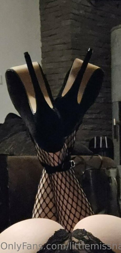 littlemissnaughtytw Nackt OnlyFans