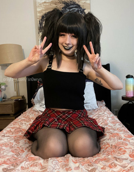 Sn0wryn OnlyFans XXX