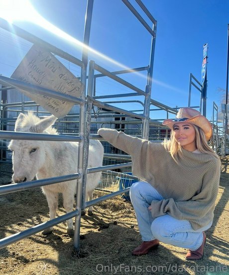 DakotaJane OnlyFans Leak