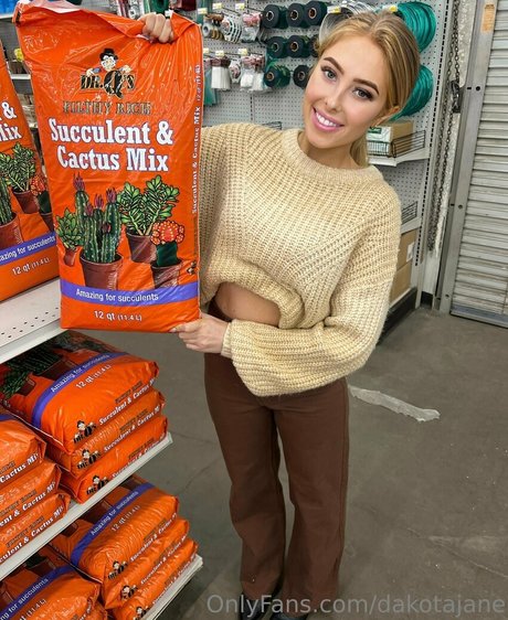 DakotaJane OnlyFans Sextape