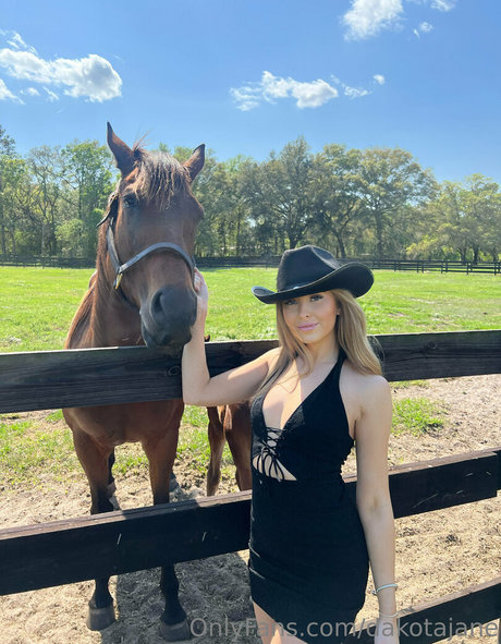 DakotaJane OnlyFans Nackt Content