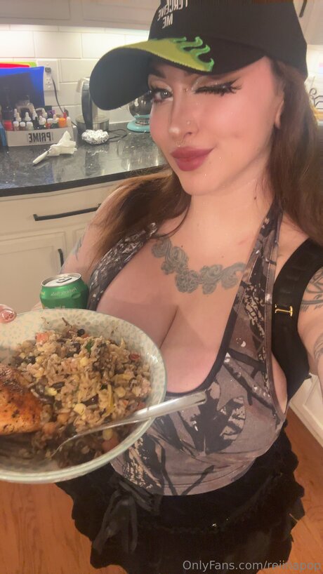 nerdige onlyfans nackt Bild