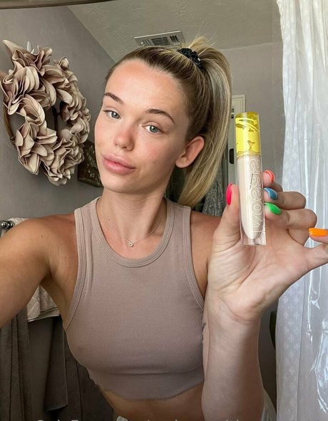 makeupwithmeredithh Geleakte OnlyFans-Inhalte