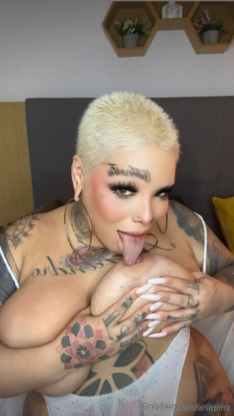 ariapink OnlyFans Bilder nackt