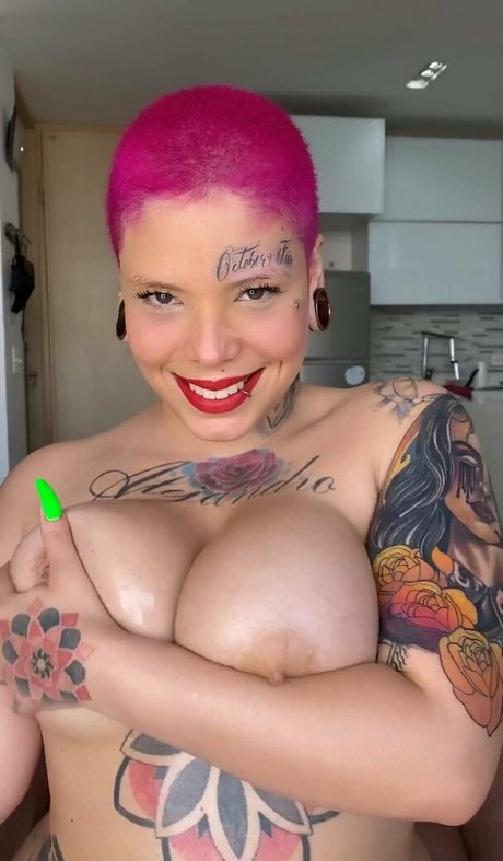 ariapink OnlyFans nackte Brüste