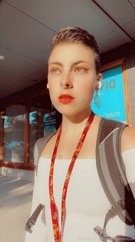 opal lilly onyx OnlyFans Modelfoto