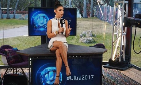 Andrea Helfrich OnlyFans Brüste Bild