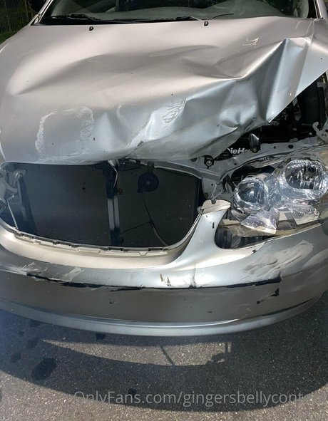 gingersbellycontent OnlyFans Striptease